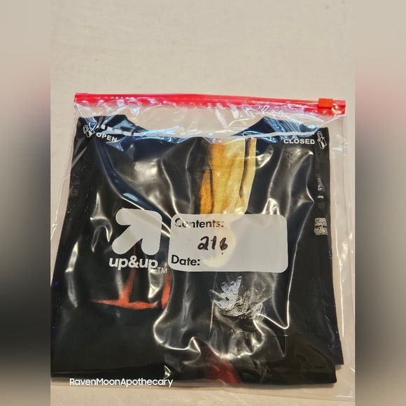 IT t shirt - Picture 6 of 6